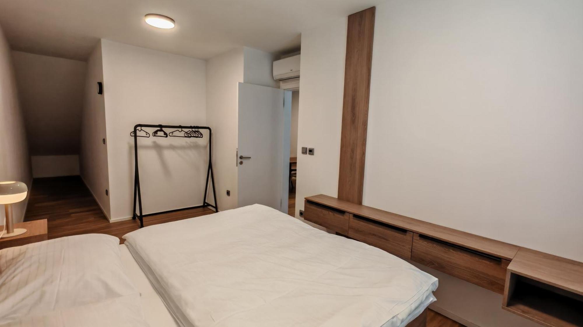 Muslovske Vinohrady Apartment
